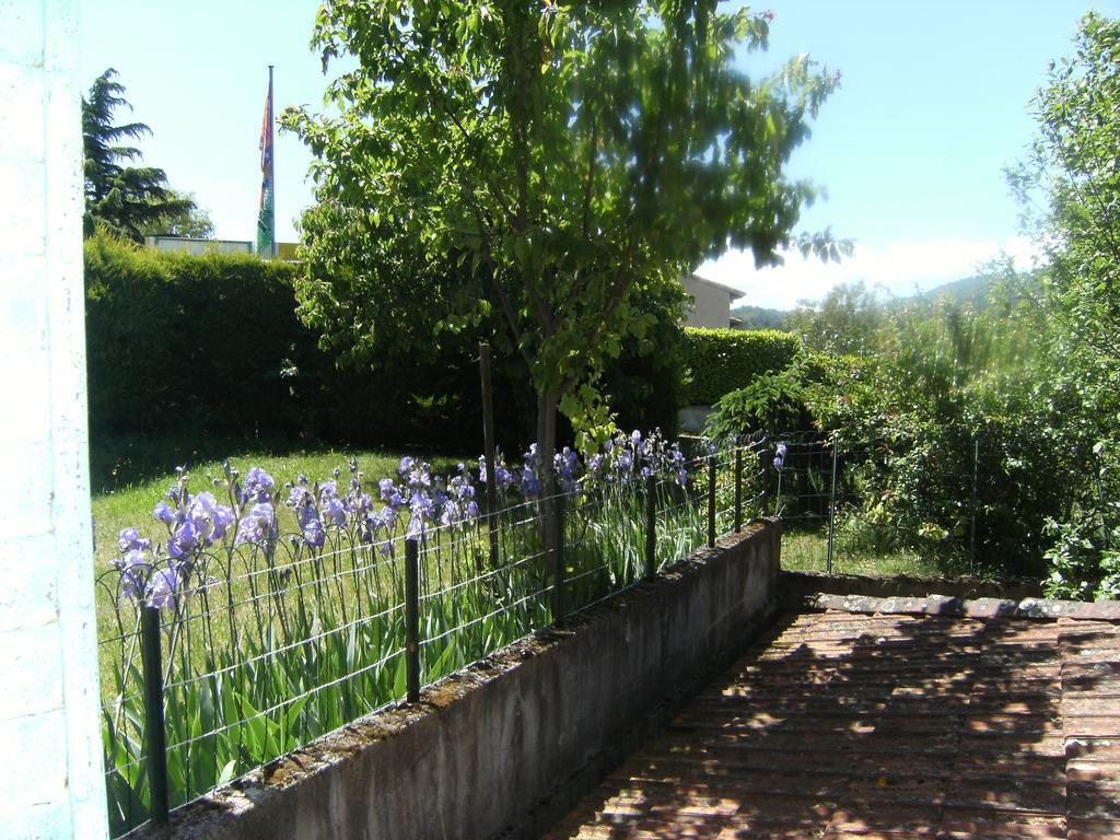 Les Roches Le Crestet Exterior photo